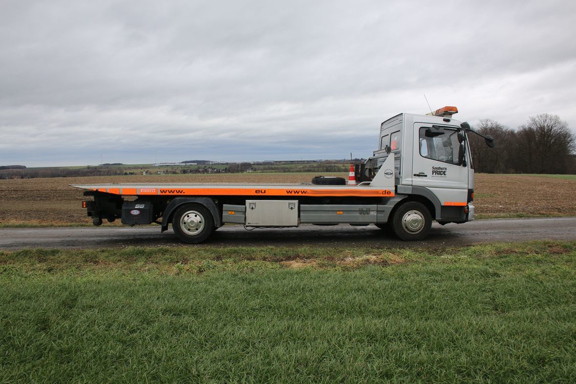 Mercedes-MB-818-Atego-Abschleppwagen-Schiebplateau-7-49t-4 Mercedes MB 818 Atego Abschleppwagen Schiebplateau 7,49t -4