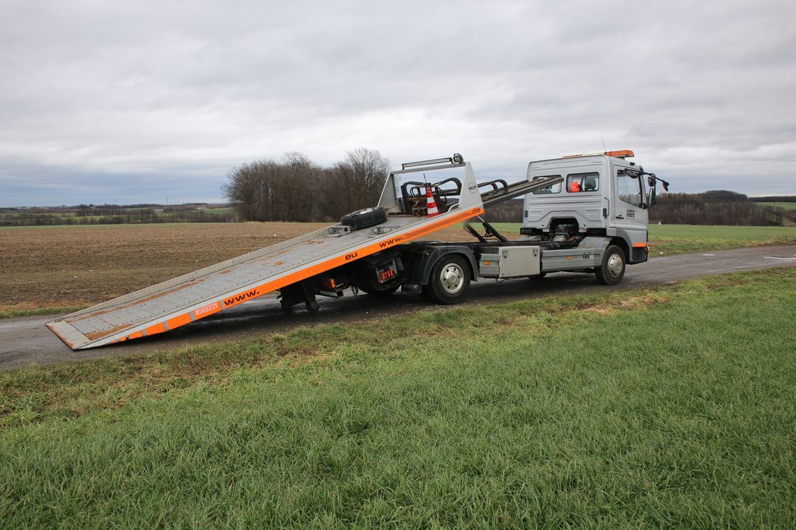 Mercedes-MB-818-Atego-Abschleppwagen-Schiebplateau-7-49t-6 Mercedes MB 818 Atego Abschleppwagen Schiebplateau 7,49t -6