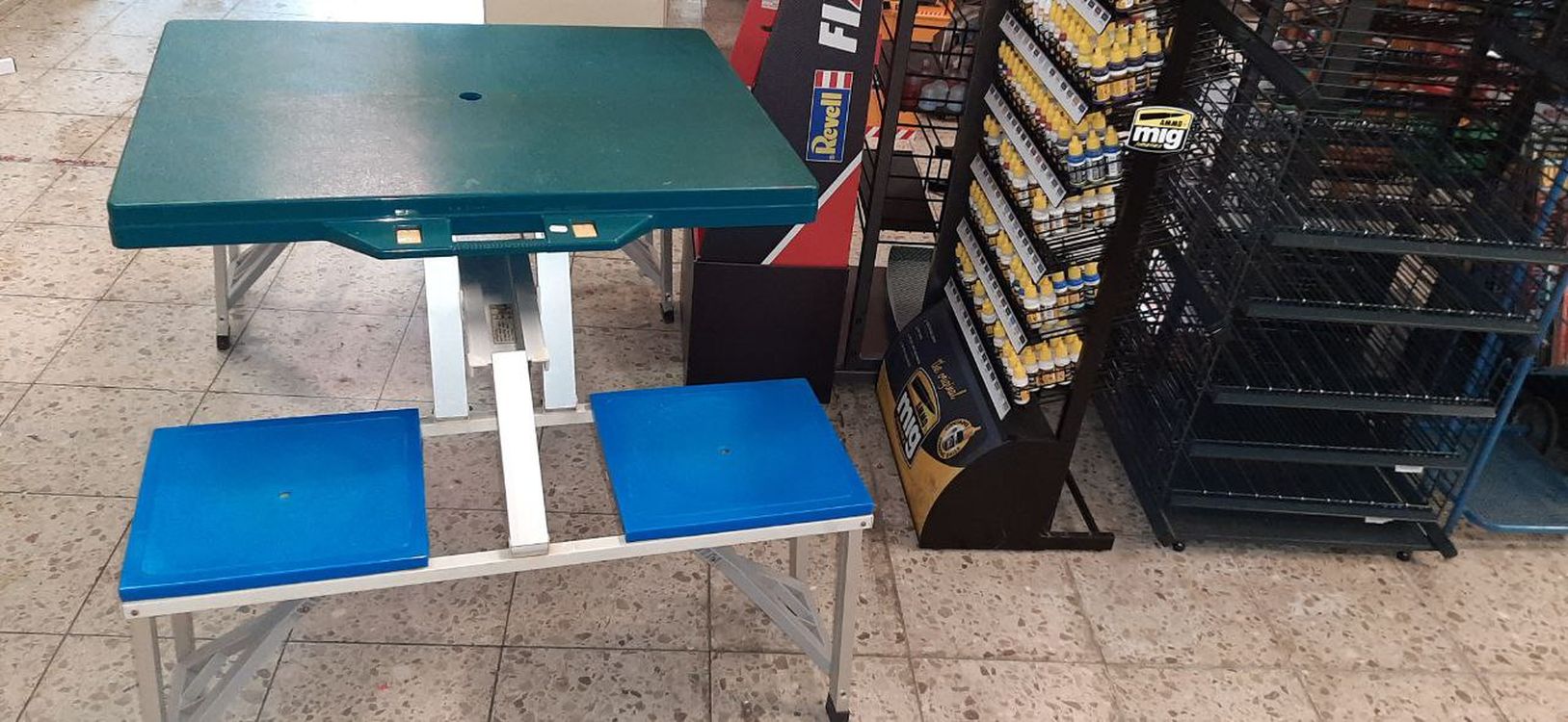 Camping-Sitzgarnitur-zusammen-klappbar-4-Sitzplaetze-1_ Camping-Sitzgarnitur - zusammen klappbar, 4 Sitzplätze -1_